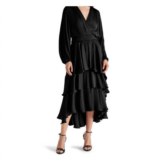 STEVE MADDEN Dresses & Skirts - NEW STEVE MADDEN bei dress in black